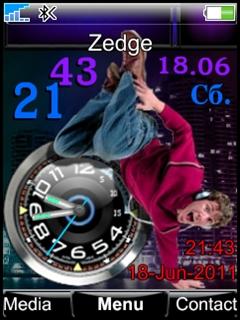 Dance-mania Clock